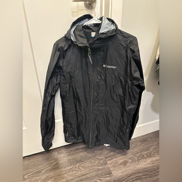 Perfect condition Columbia Titanium raincoat - Picture 1 of 2